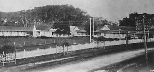 1900 Bayview Guest House -min